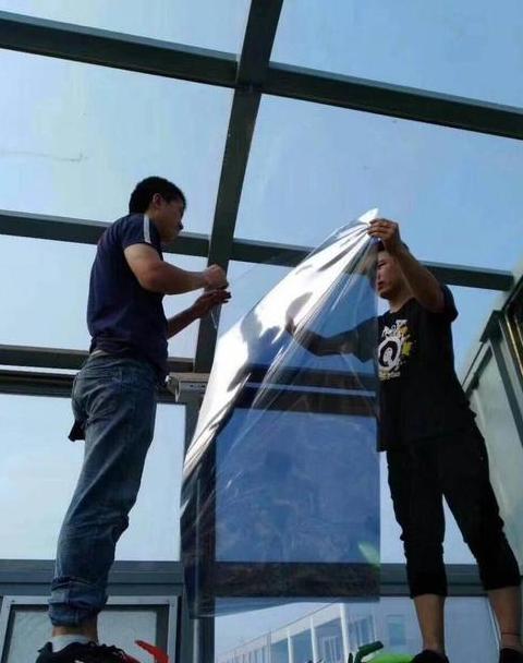 玻璃镀膜：揭秘潜在缺陷与不足