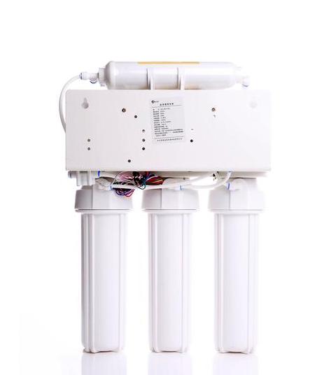 家用净水器：纯净水还是矿泉水？天使品牌推荐