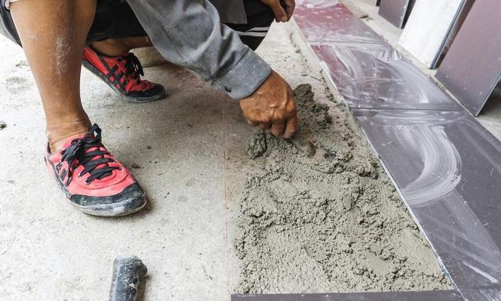 一平方墙砖水泥沙子用量及90平室内贴砖用量分析