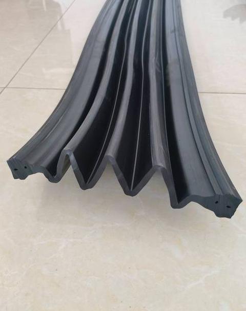 3M9501V+口罩详解：'+'含义及与9501V区别，8501密封条与9501对比