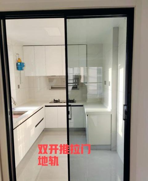 三扇推拉门尺寸攻略：选对尺寸，美观实用两不误