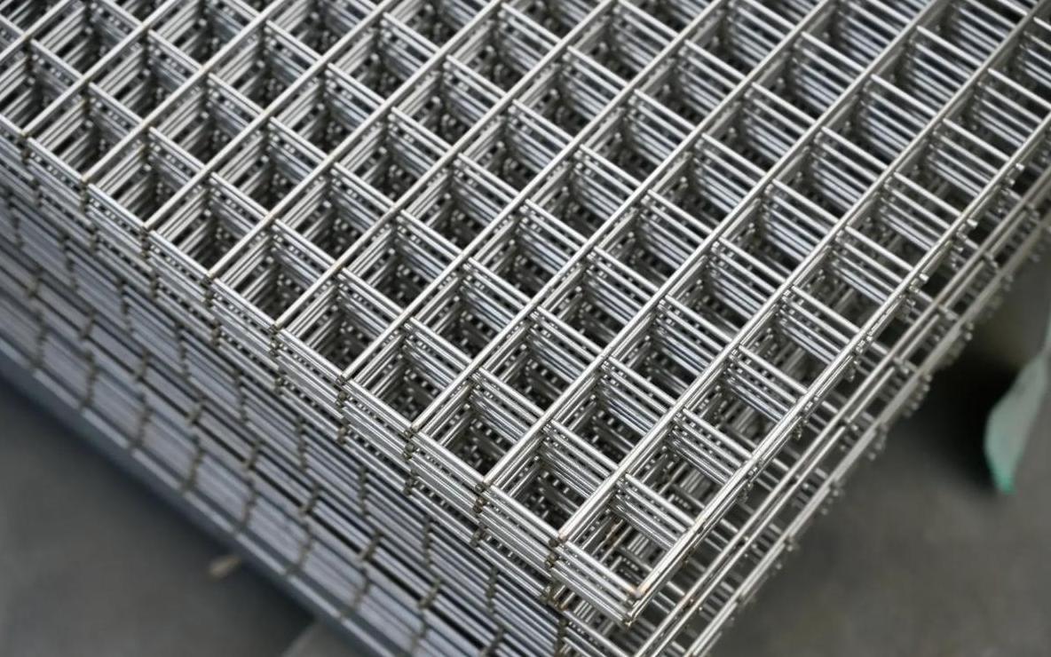 304不锈钢网直销：过滤技术与应用解析