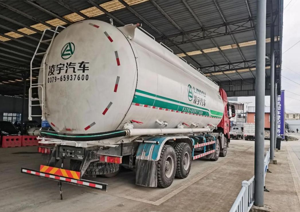 散装水泥罐车操作技巧与成本分析