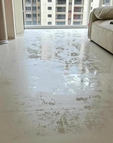 木板粘贴瓷砖胶水攻略：选对胶，稳贴又美观