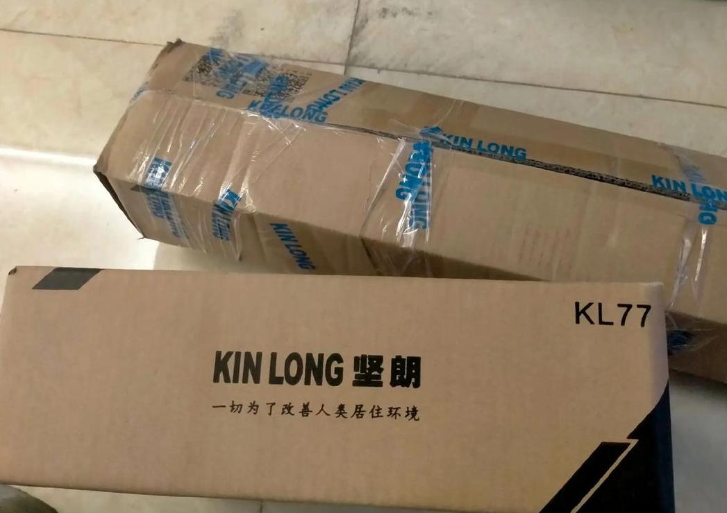 坚朗与坚宜佳：品牌对比与投资解析