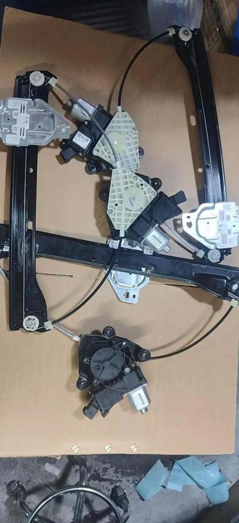汽车玻璃升降故障排查与解决方法
