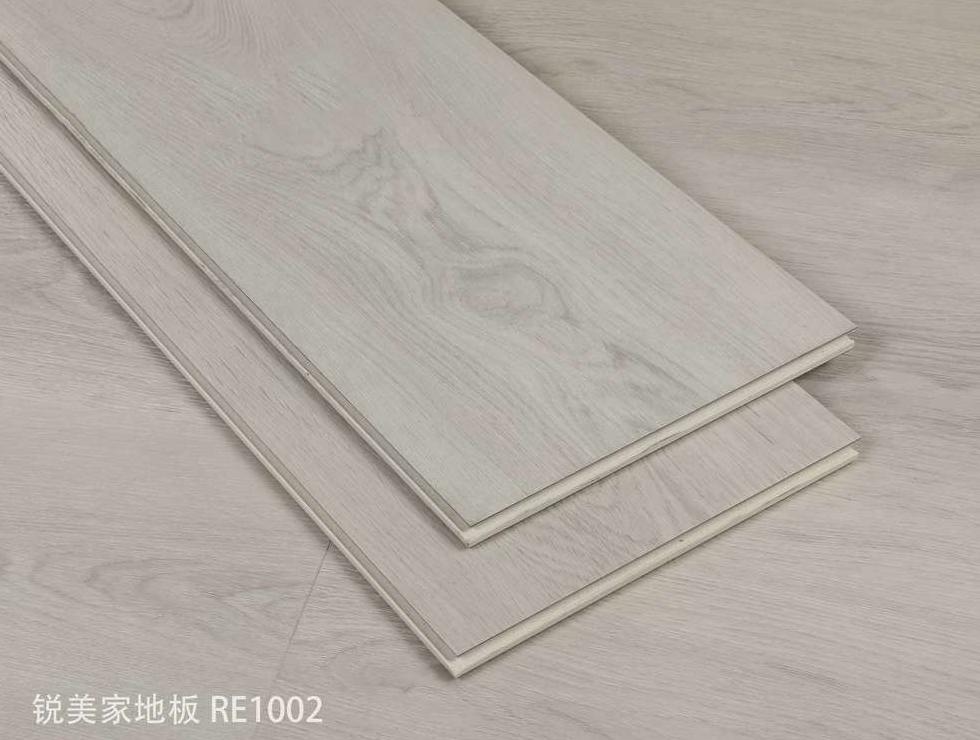 实木地板响声解决攻略：龙骨与摩擦双重因素解析