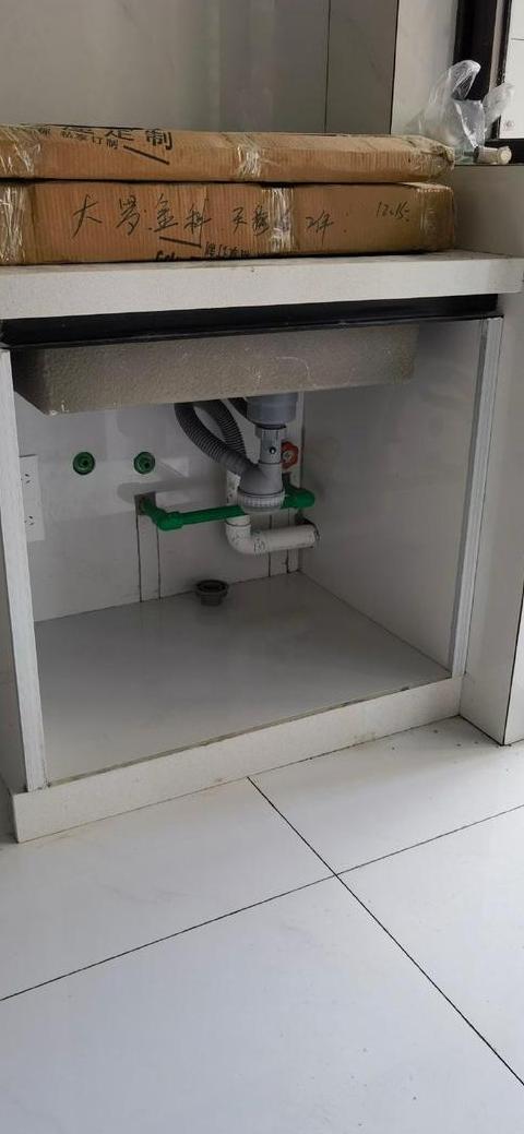 去除瓷砖后干水泥痕迹技巧
