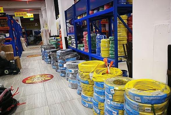 开五金店去哪里拿货