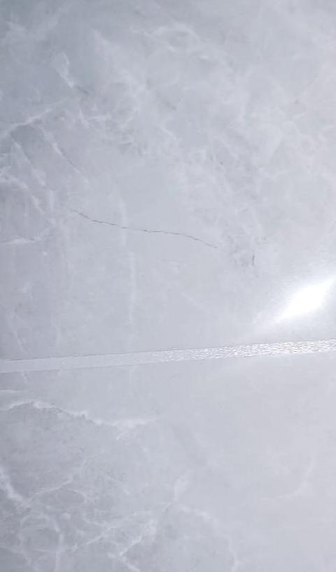 卫生间瓷砖填缝攻略：快速又美观的秘诀