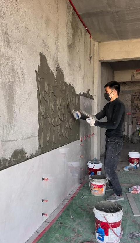 瓷砖铺贴全攻略：五种常见方法 细节解析，打造完美家居空间
