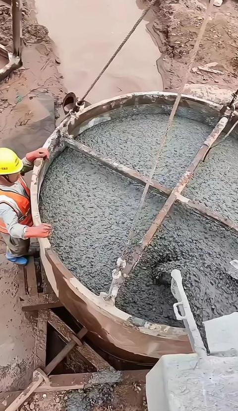 425水泥楼面浇水量时及注意事项