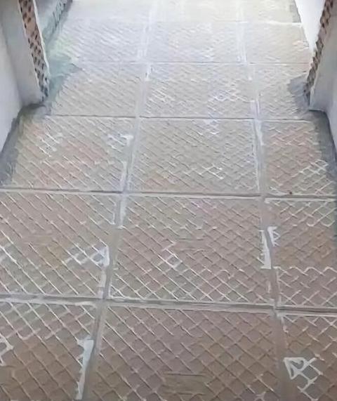 地板压条种类与作用解析