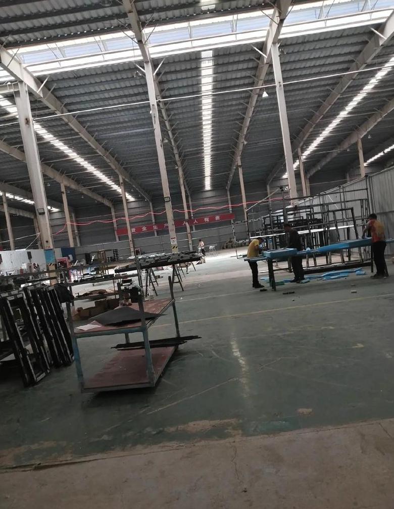 门窗加工学徒之路：挑战与机遇并存