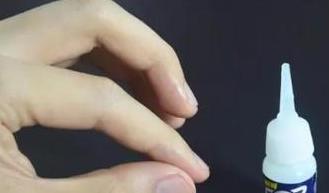 502胶水粘塑料分离技巧，不留痕攻略